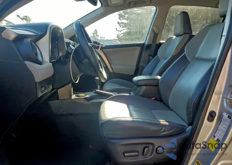 2015 Toyota Rav4 Limited z USA, uszkodzony, nr VIN 2T3YFREV9FW209011